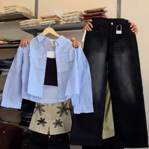 Jeans-Shirt Combo